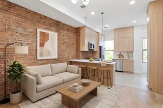 Building Photo - 233.5 Summit Ave