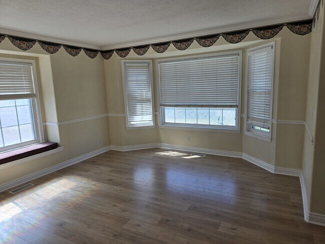 Building Photo - Charming 3-Bed Home in Lehi