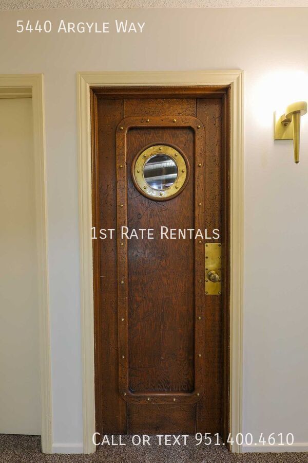 Building Photo - 5440 Argyle Way