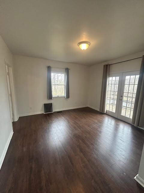 Building Photo - 4-Bed Retreat with Vaulted Ceilings & Covered Porch, close to the Shenandoah River in Front Royal