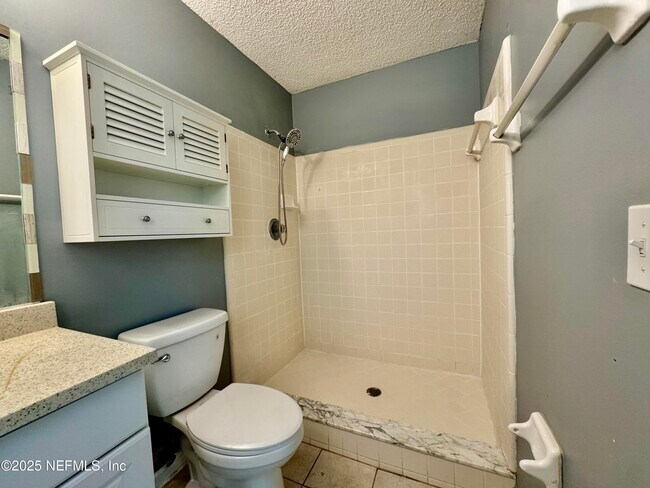 Building Photo - 11471 Mandarin Glen Cir W