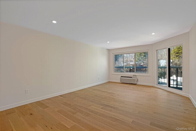 Building Photo - 400 High Point Dr