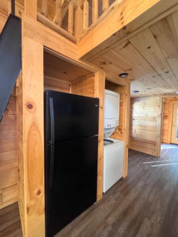 Building Photo - 2 Tiny Home Cir