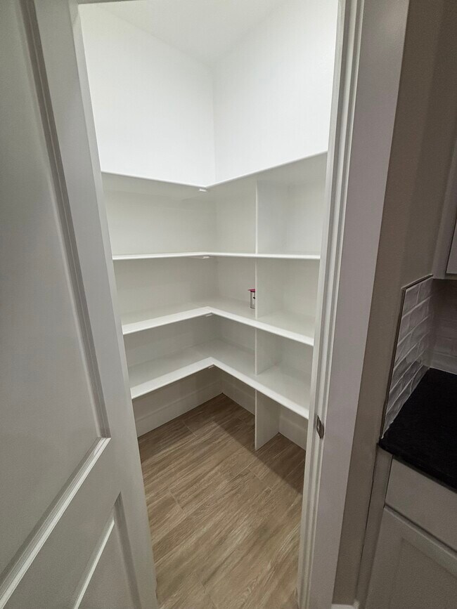 Building Photo - 470 Azurite Rd