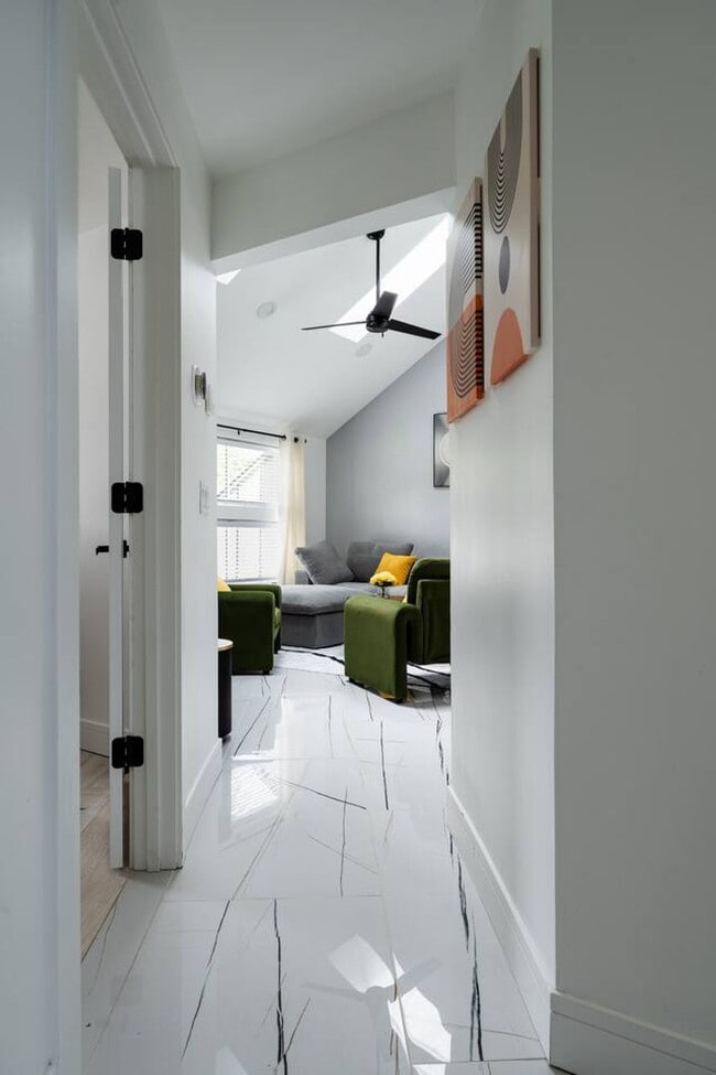 Building Photo - 4016 Eaton Dr