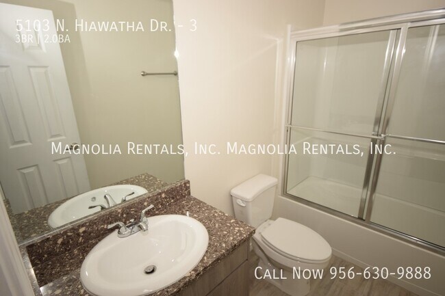 Building Photo - 5103 N Hiawatha Dr