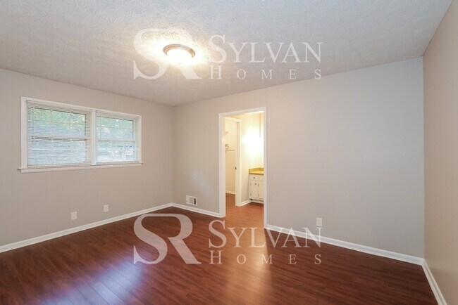 Building Photo - Coming HOME never felt so good!