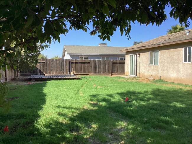 Building Photo - 1450 La Jolla Way