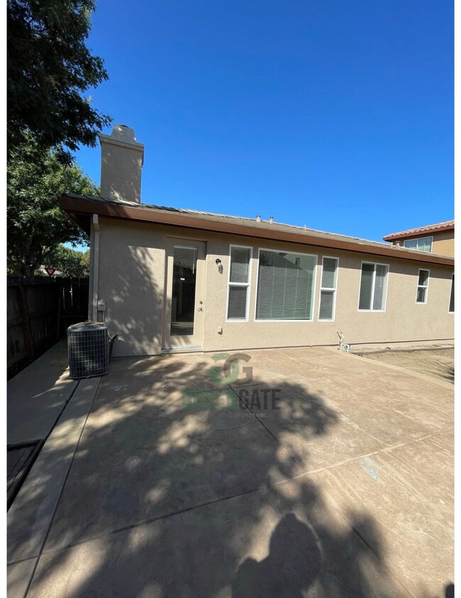 Building Photo - 104 Walker Ranch Pkwy