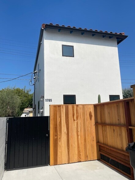 Building Photo - 1763 S Crescent Heights Blvd