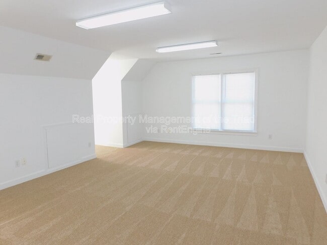 Building Photo - 4108 Stillbrook Ln