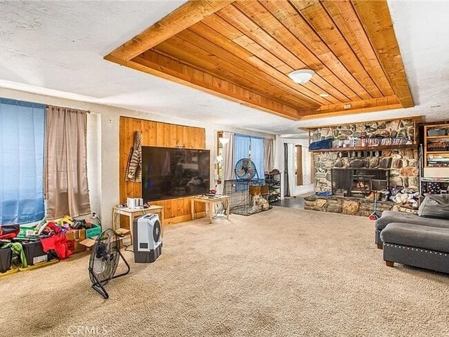Building Photo - 39581 Canyon Dr