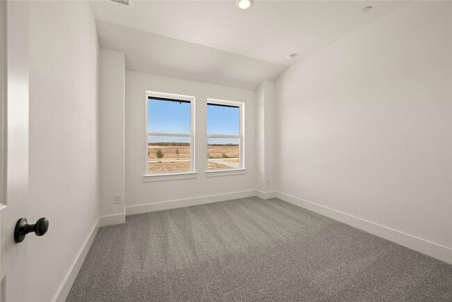 Building Photo - 9609 Dahlia Blvd