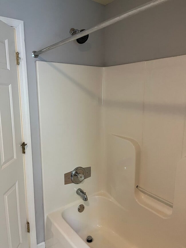 Building Photo - Private 3/4 BR 2.5Ba in Forestdale area of Sandwhich