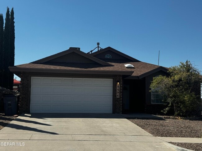 Building Photo - 8696 Pilgrimage Cir