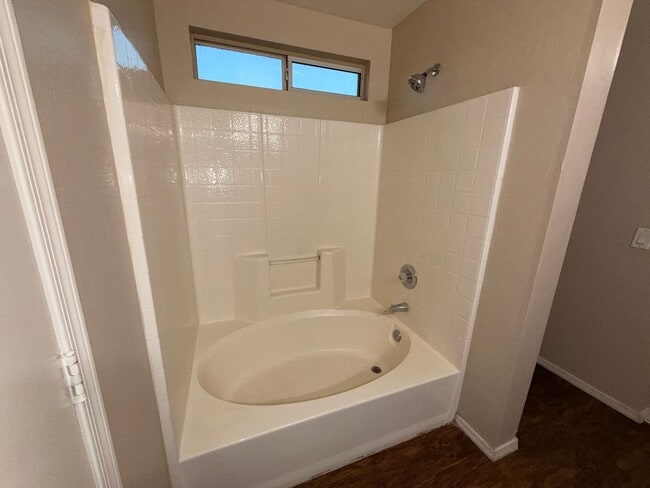 Building Photo - Refinished 4 by 2.5 Avondale Home - Corner...