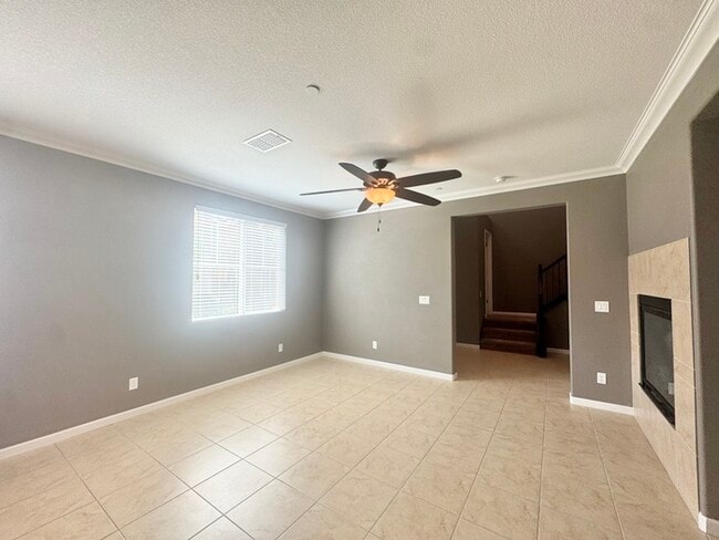 Building Photo - 72 Crystalwood Cir