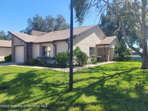 Building Photo - 7559 Heather Walk Dr