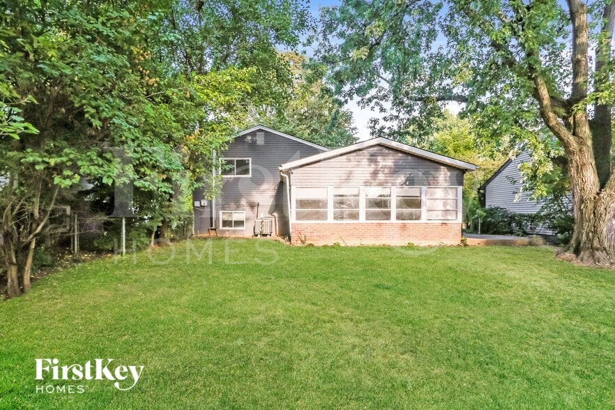 Building Photo - 3003 Falcon Bridge Dr