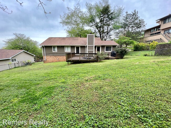 Building Photo - 3 br, 2 bath House - 3639 N Crestview Dr NW