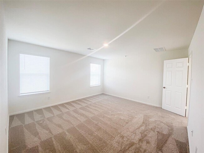 Building Photo - 6634 Elks Trace