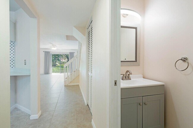 Building Photo - 6384 Boca Cir