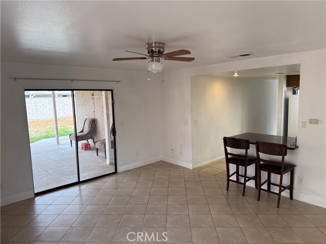 Building Photo - 25274 Woodcreek Ct