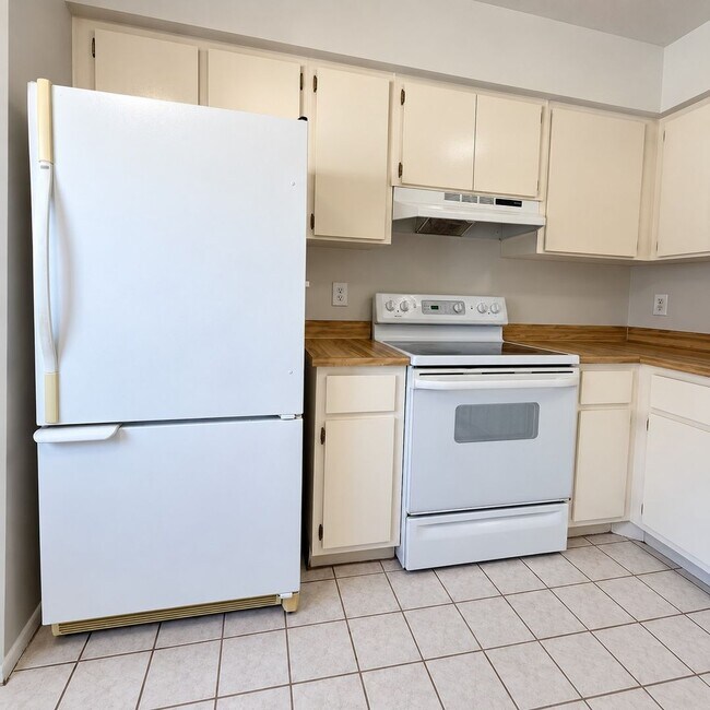 Building Photo - 4777 Orange Grove Blvd