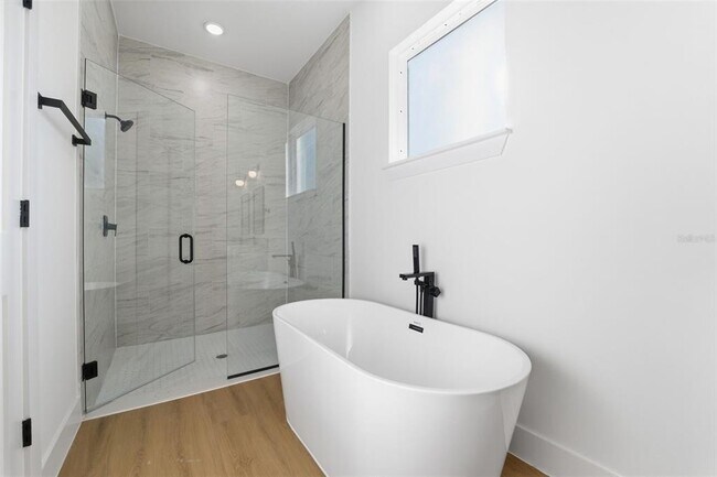 Building Photo - 6531 SW 131 Pl