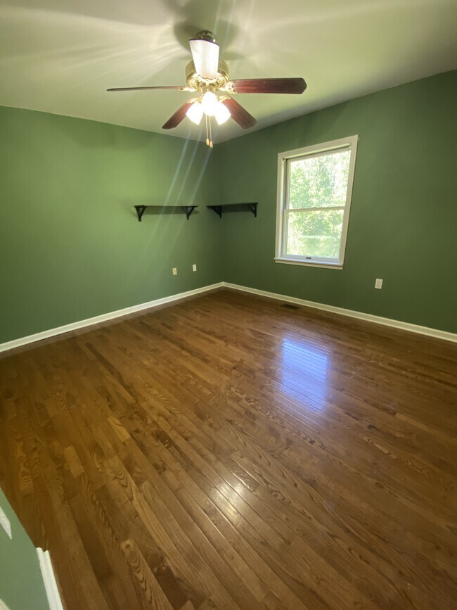 Building Photo - 75 Briar Trail