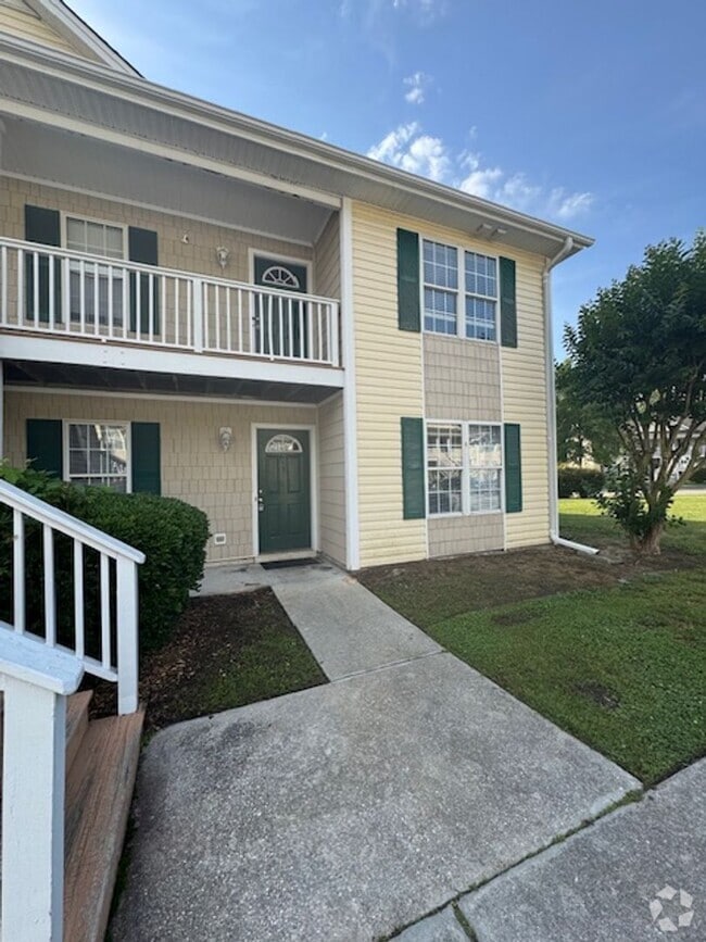 Building Photo - Holton Place - McClelland Dr.