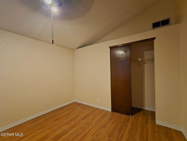 Building Photo - 846 El Arco Dr