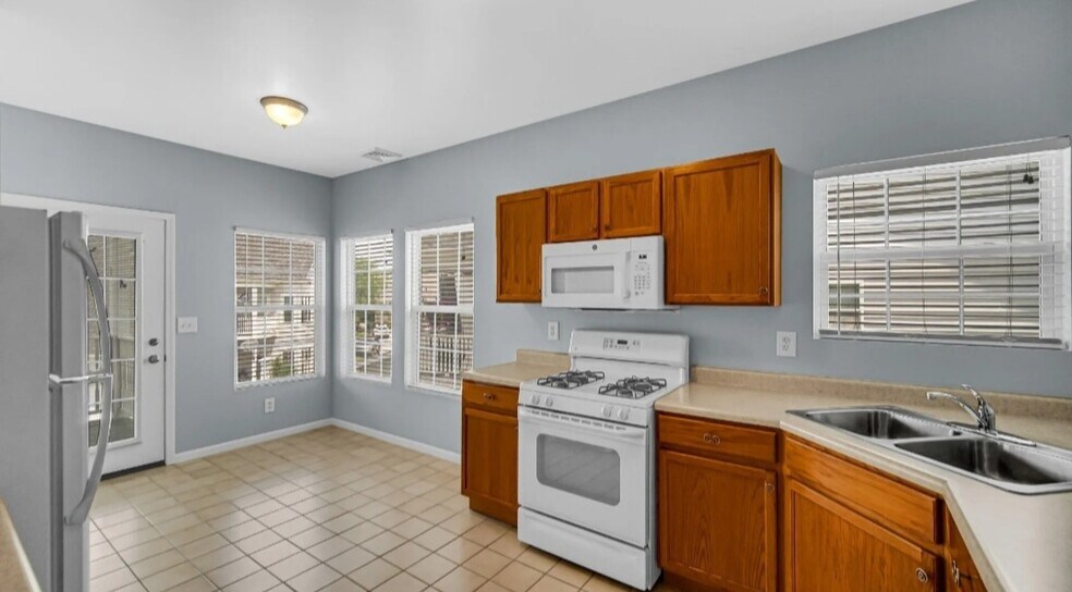Building Photo - 217 Prestwick Dr