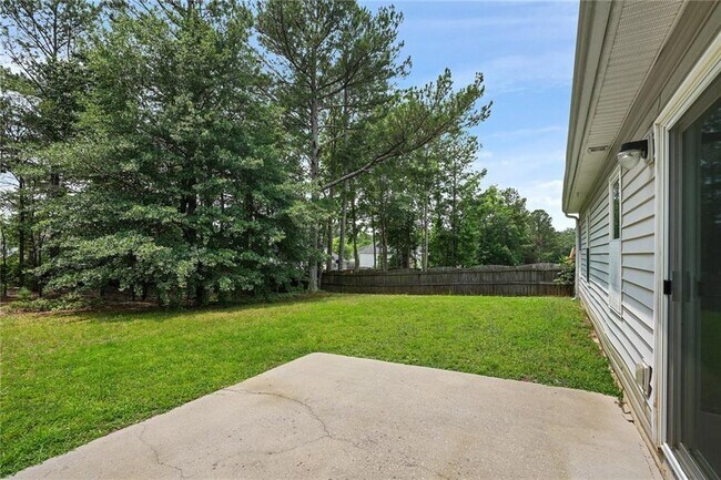 Building Photo - 3025 Andora Dr SW