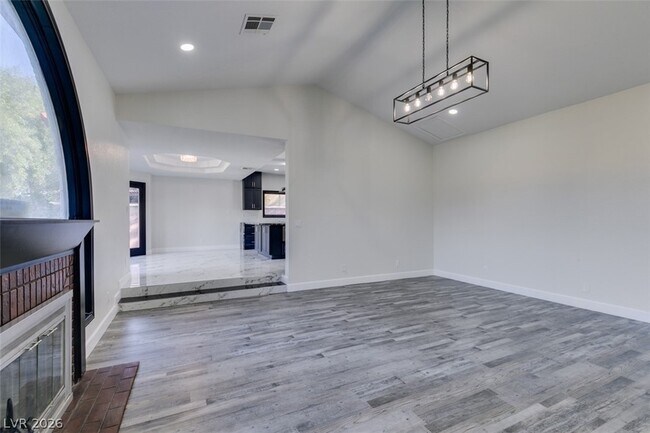 Building Photo - 7040 Obannon Drive