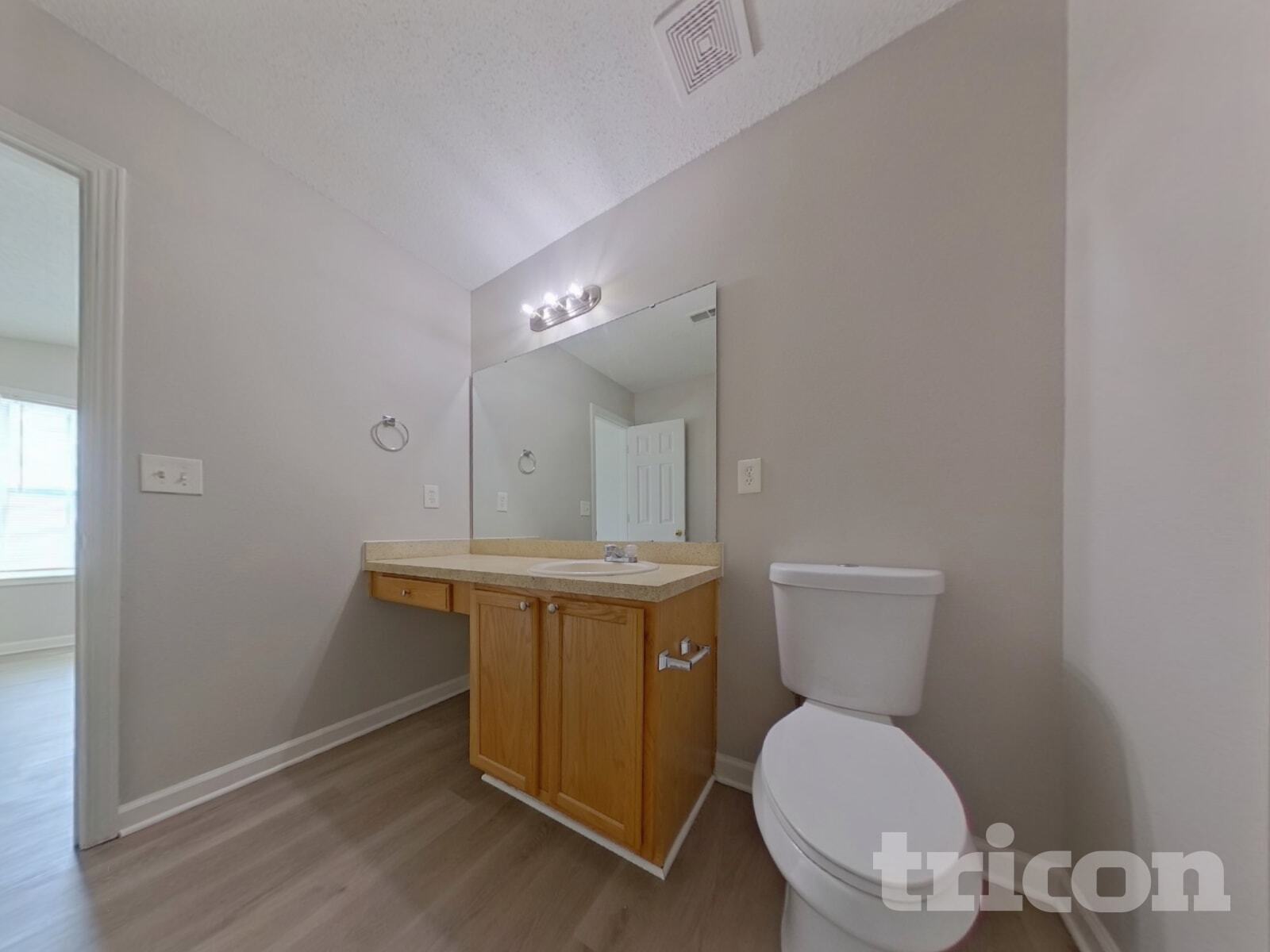 Building Photo - 404 Castle Ridge Dr