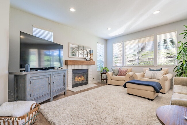 Building Photo - 264 Ridgeton Ln