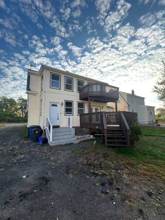 Building Photo - 120 South End Rd