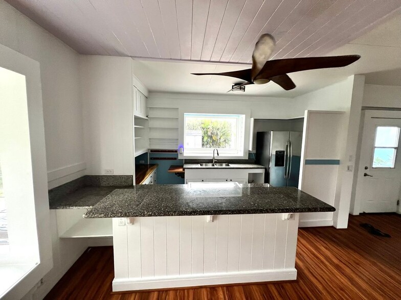 Building Photo - 1111 Kealoha Rd