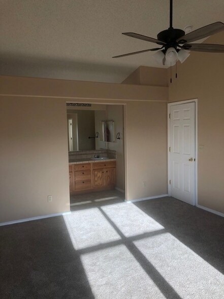 Building Photo - 2051 Sage Grouse Ln