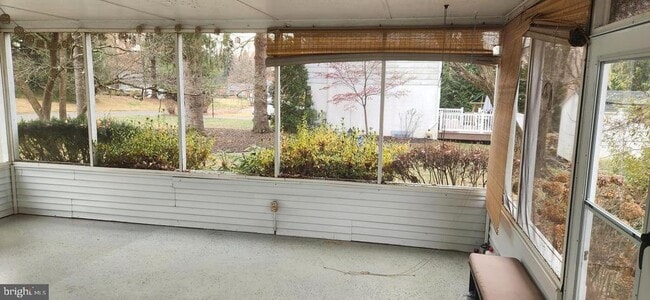 Building Photo - 25 Lower Hilltop Rd