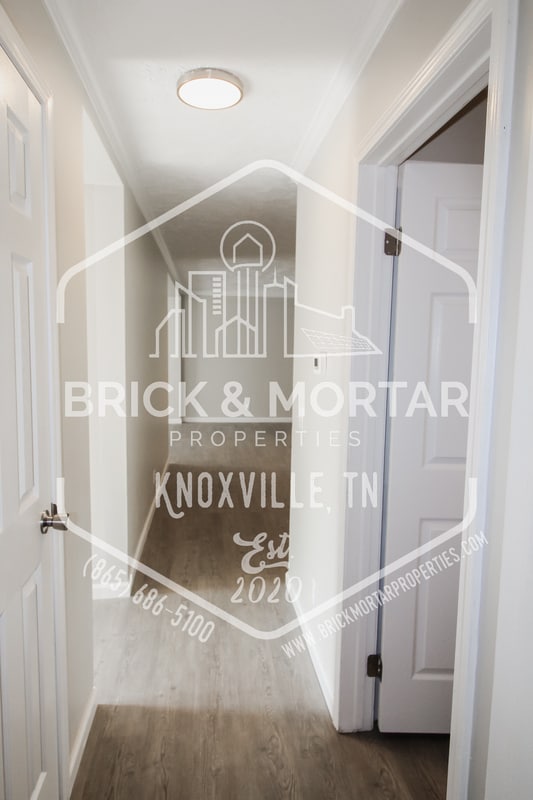 Building Photo - 1733 Lively Rd