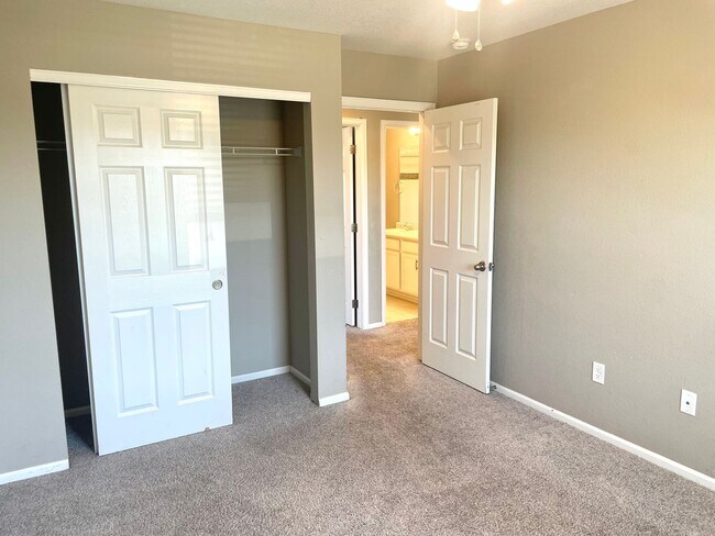 Building Photo - Home for rent in the Traditions neighborhood Aurora CO 80018