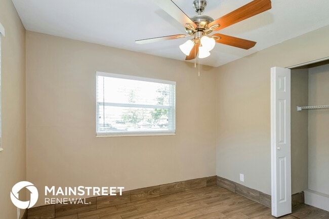 Building Photo - 4440 Naranja Dr S