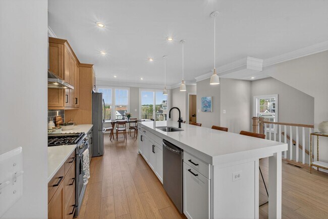 Building Photo - 4012 Talen Ln