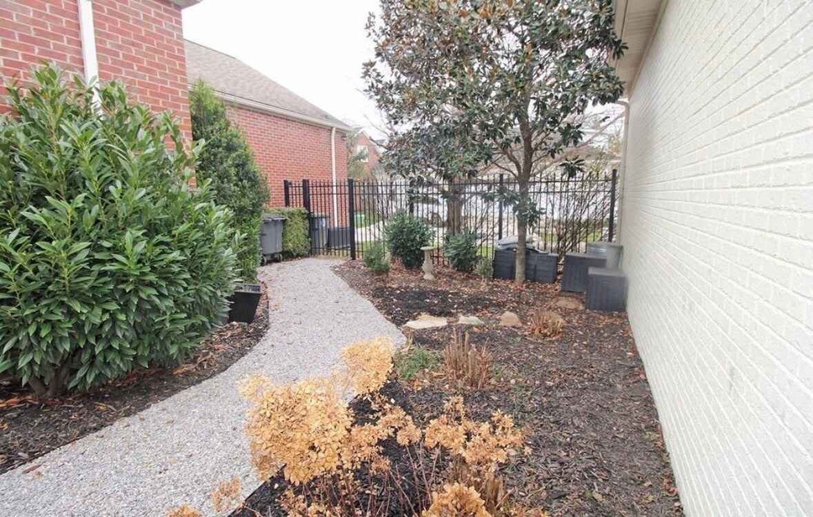 Building Photo - 1512 Victoria Green Blvd