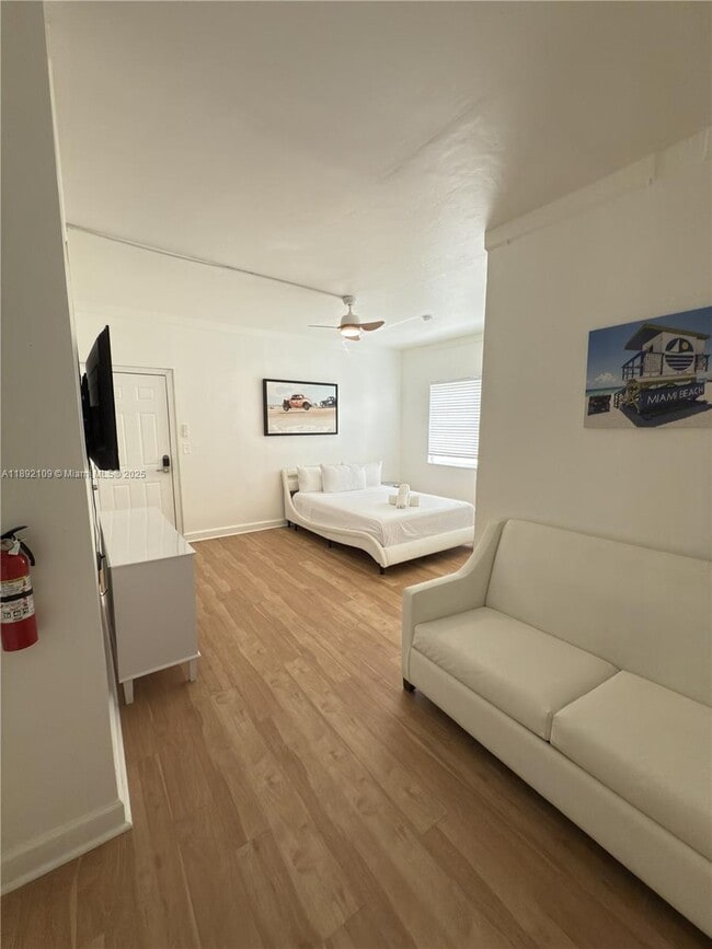 Building Photo - 545 Michigan Ave