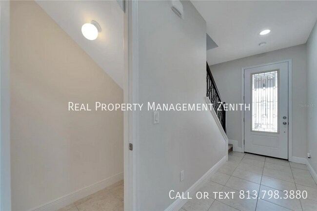 Building Photo - 12149 Creek Preserve Dr