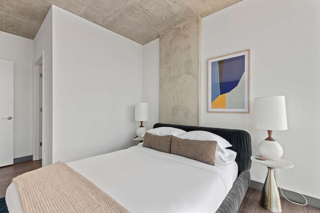 Building Photo - 1314 W Randolph St