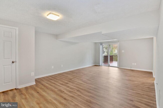 Building Photo - 6320 Departed Sunset Ln
